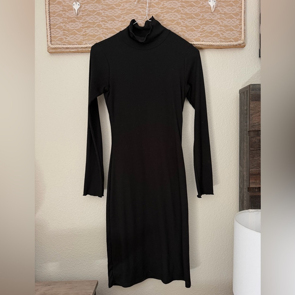Velvet Torch Black Long Sleeve Dress
